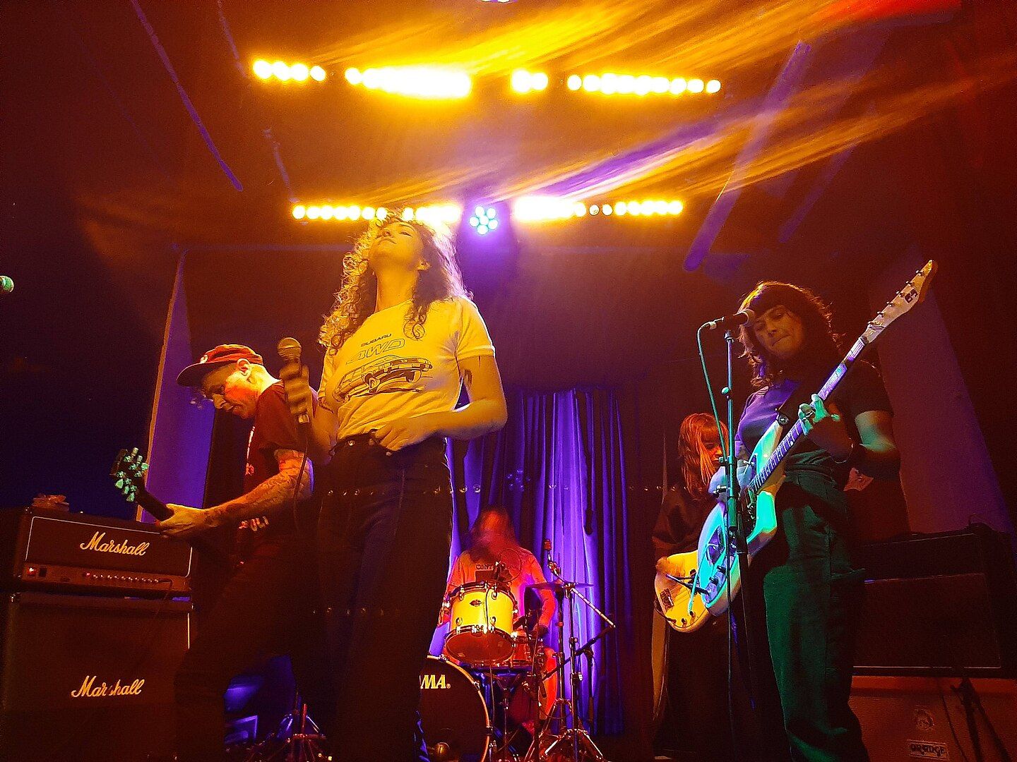1440px-Dick_Move_performing_in_October_2023.jpg