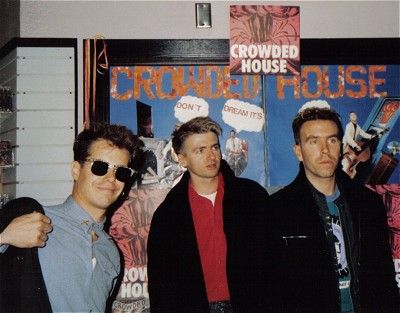 Crowded-house1.JPG