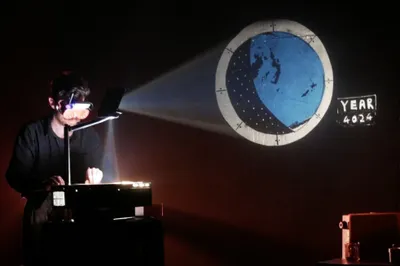 How to tour a show without wrecking the Earth